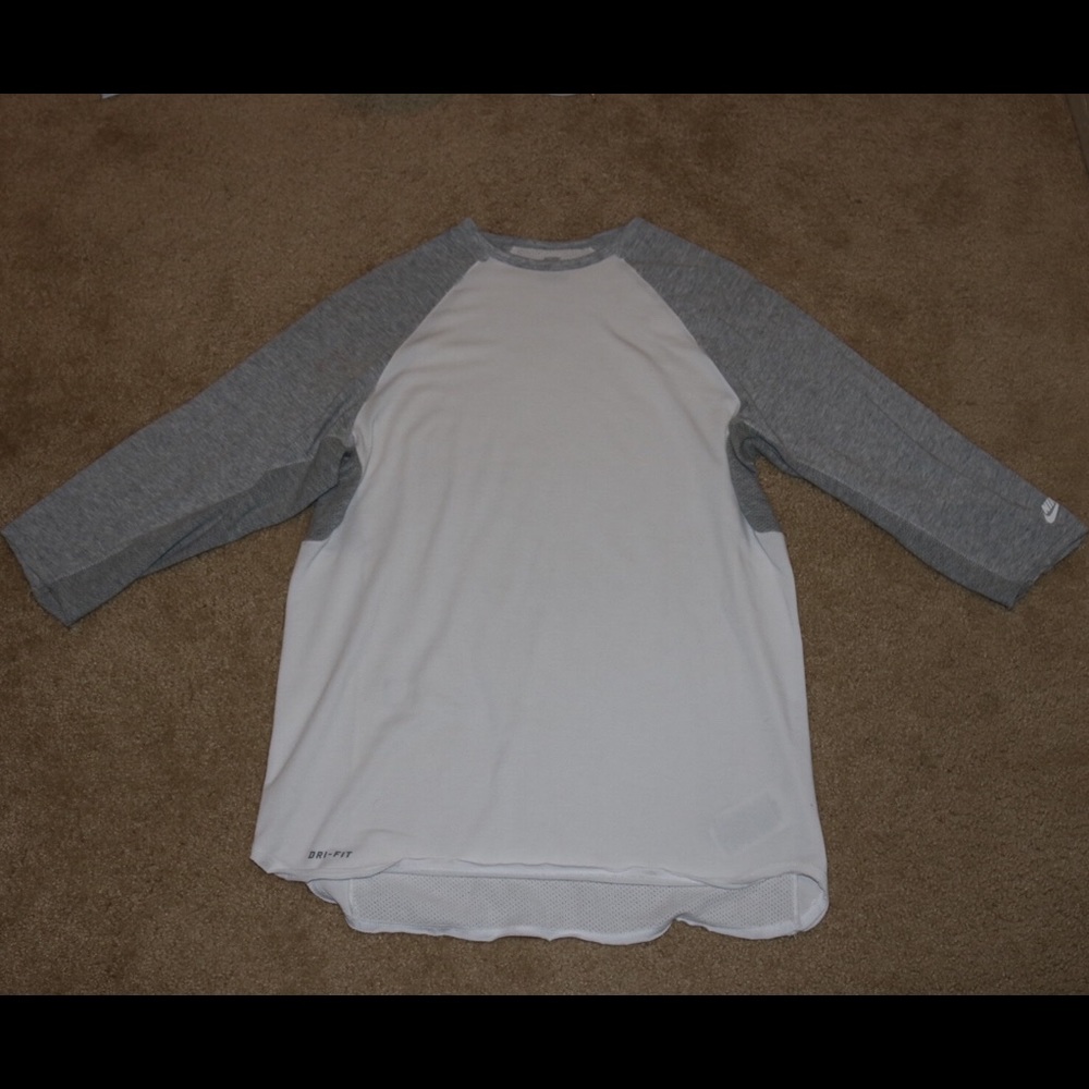 Nike SB 3/4 shirt
